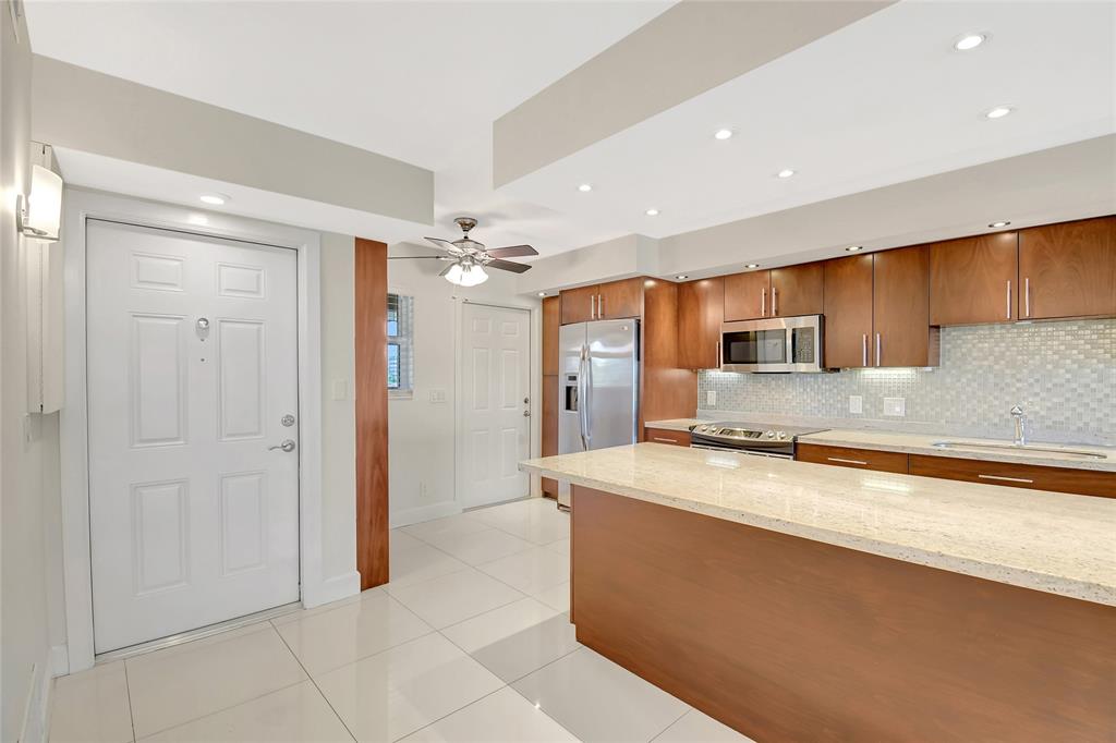 3121 Northeast 51st Street, Unit 404E Fort Lauderdale, FL 33308 - Photo 11 of 59