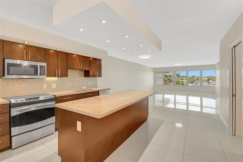 3121 Northeast 51st Street, Unit 404E Fort Lauderdale, FL 33308 - Photo 12 of 59