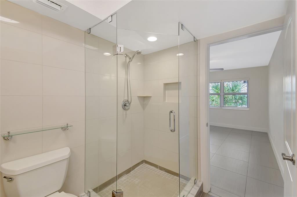 3121 Northeast 51st Street, Unit 404E Fort Lauderdale, FL 33308 - Photo 25 of 59