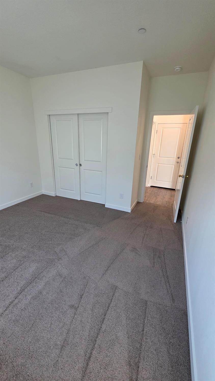 7664 Walpole Way Elk Grove, CA 95758 - Photo 31 of 48