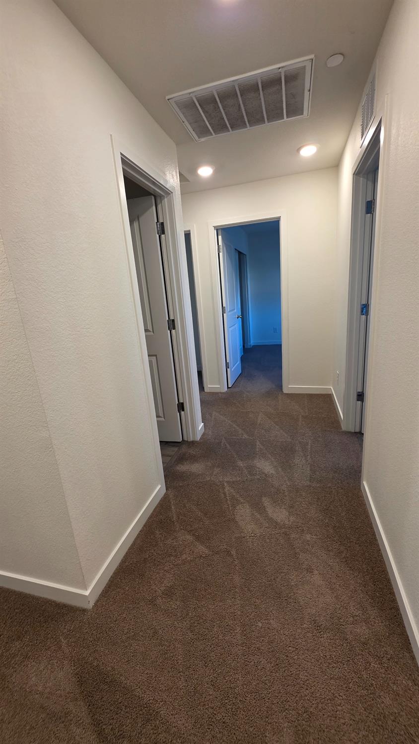 7664 Walpole Way Elk Grove, CA 95758 - Photo 33 of 48