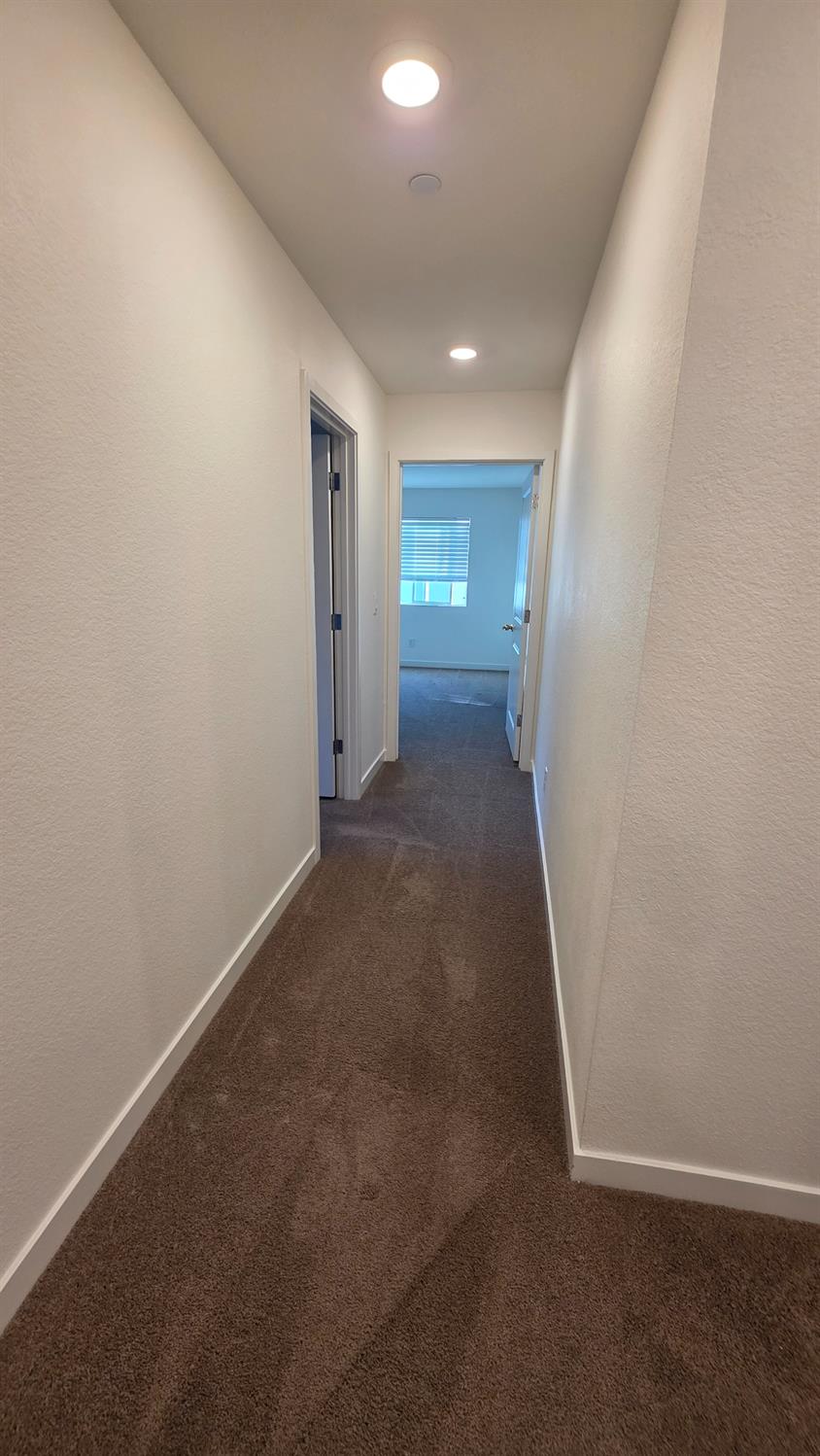 7664 Walpole Way Elk Grove, CA 95758 - Photo 34 of 48