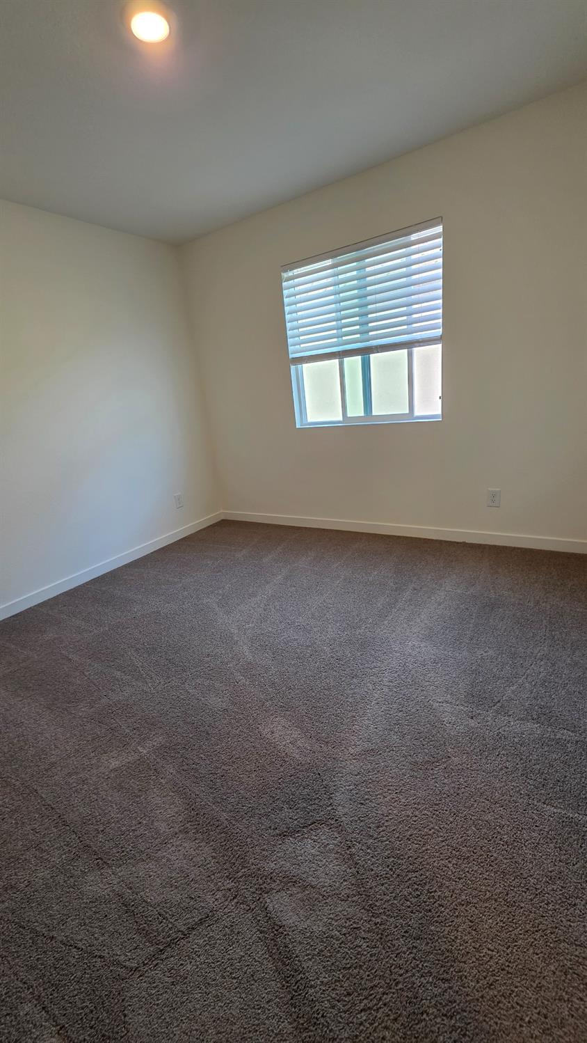 7664 Walpole Way Elk Grove, CA 95758 - Photo 39 of 48
