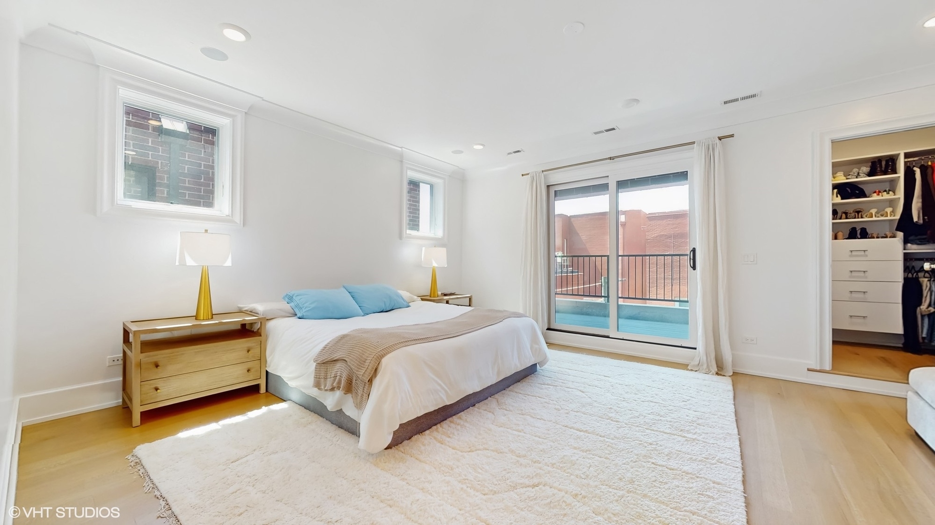 2020 North Howe Street, Unit 3S Chicago, IL 60614 - Photo 16 of 32