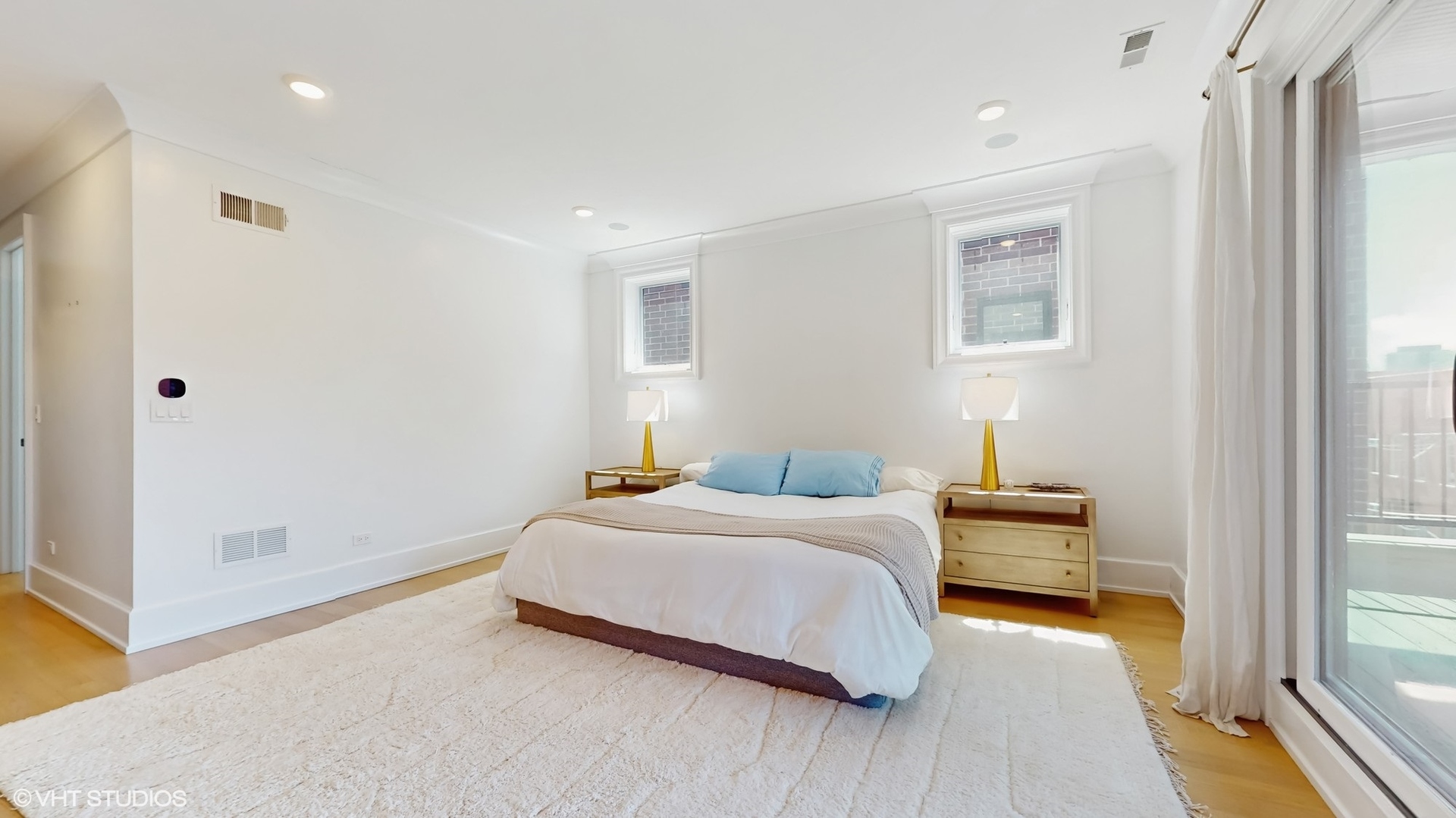 2020 North Howe Street, Unit 3S Chicago, IL 60614 - Photo 17 of 32