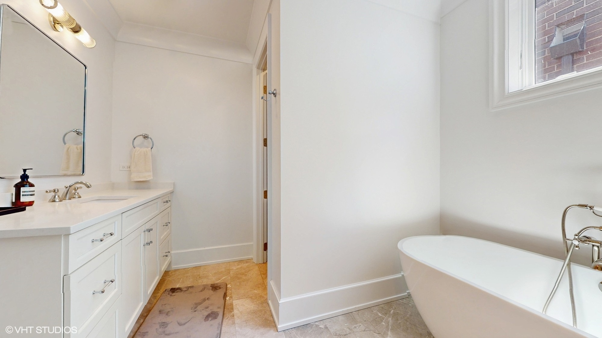 2020 North Howe Street, Unit 3S Chicago, IL 60614 - Photo 20 of 32