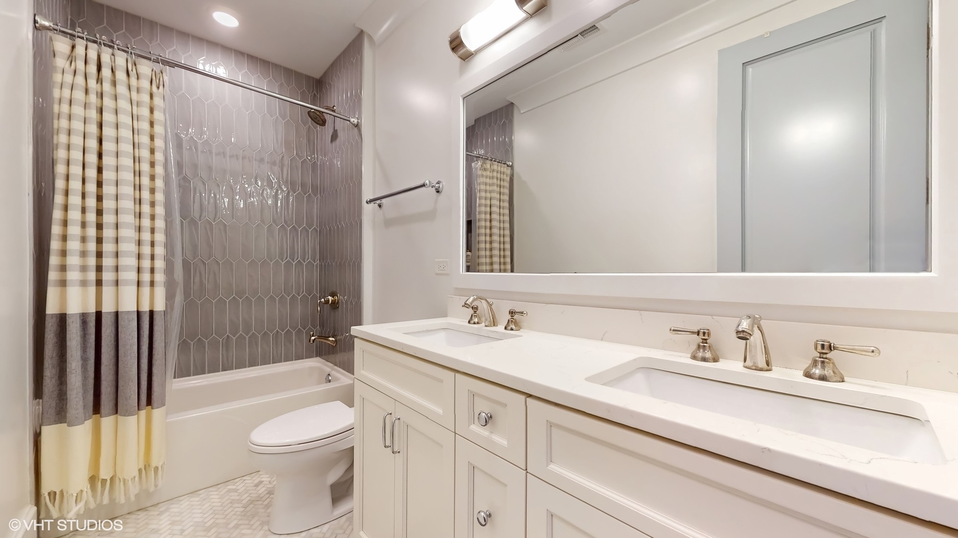 2020 North Howe Street, Unit 3S Chicago, IL 60614 - Photo 25 of 32