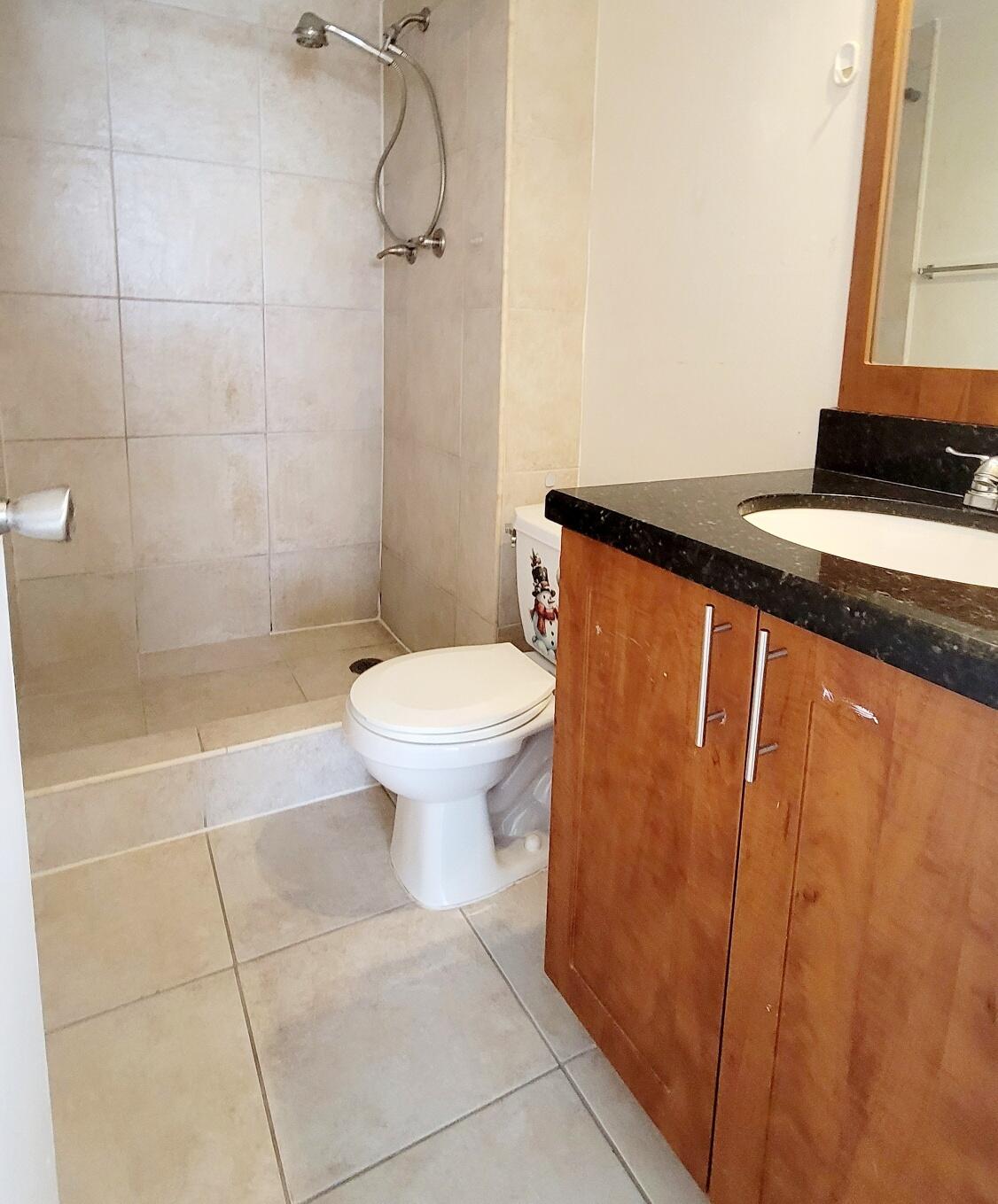 494 Northwest 165th Street, Unit 602 Miami, FL 33169 - Photo 19 of 34 20251209_104047_resized