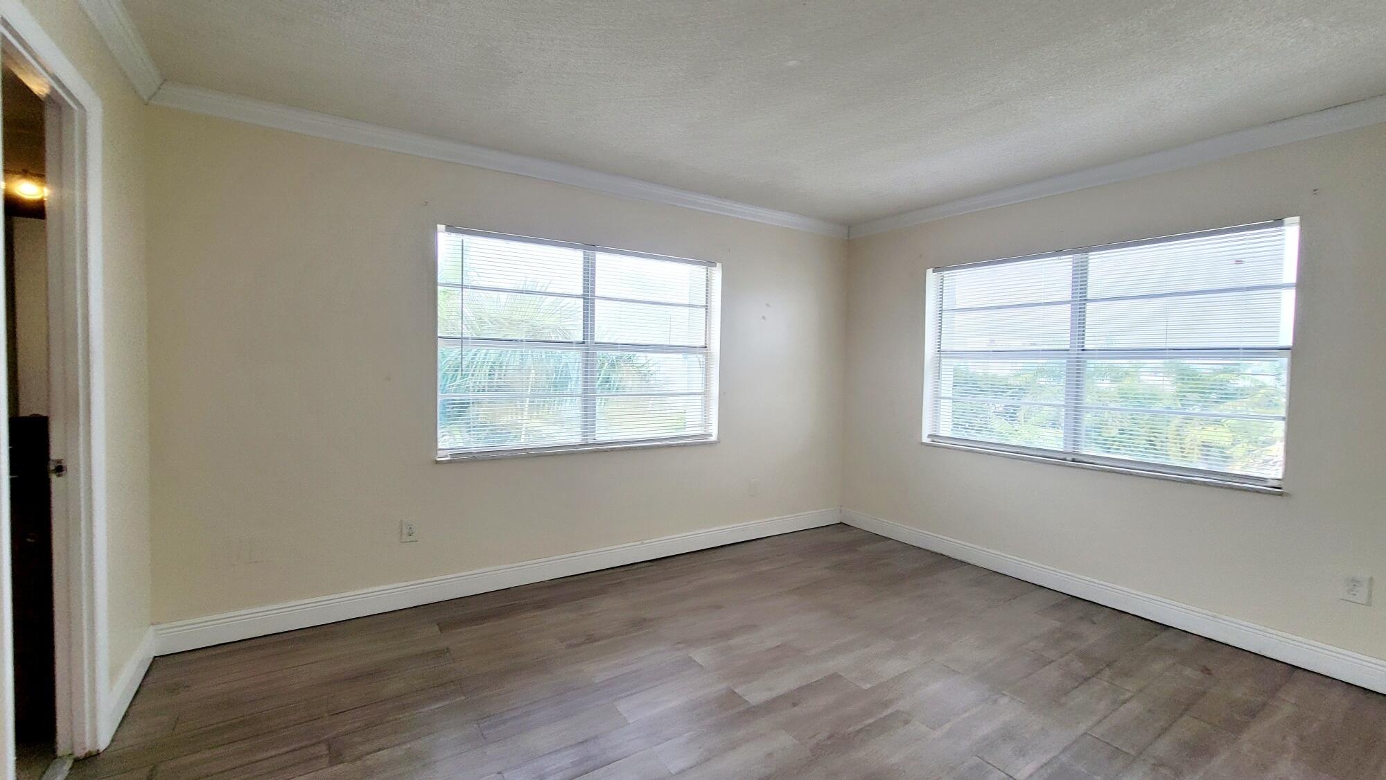 494 Northwest 165th Street, Unit 602 Miami, FL 33169 - Photo 21 of 34 20251209_104019_resized