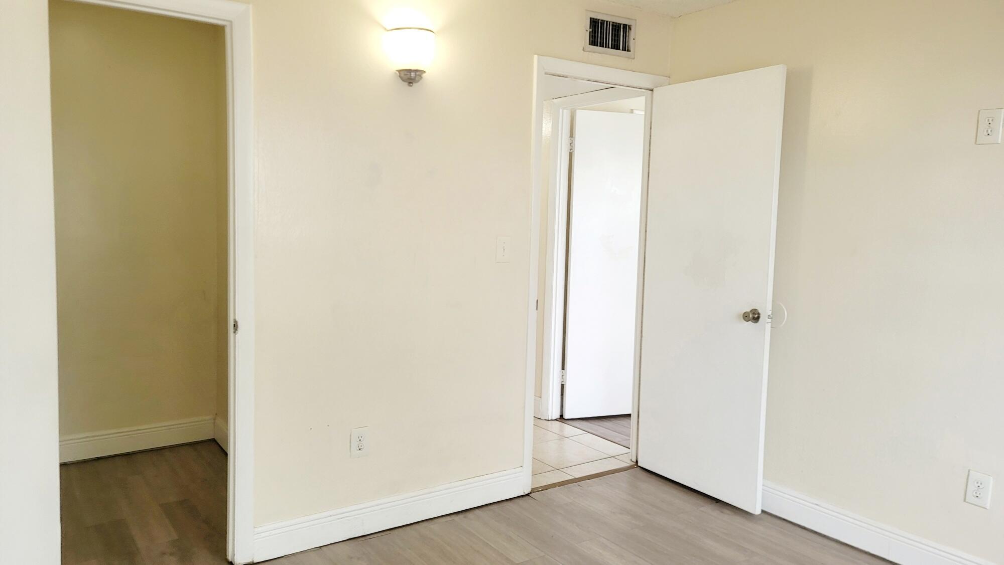 494 Northwest 165th Street, Unit 602 Miami, FL 33169 - Photo 25 of 34 20251209_104002_resized