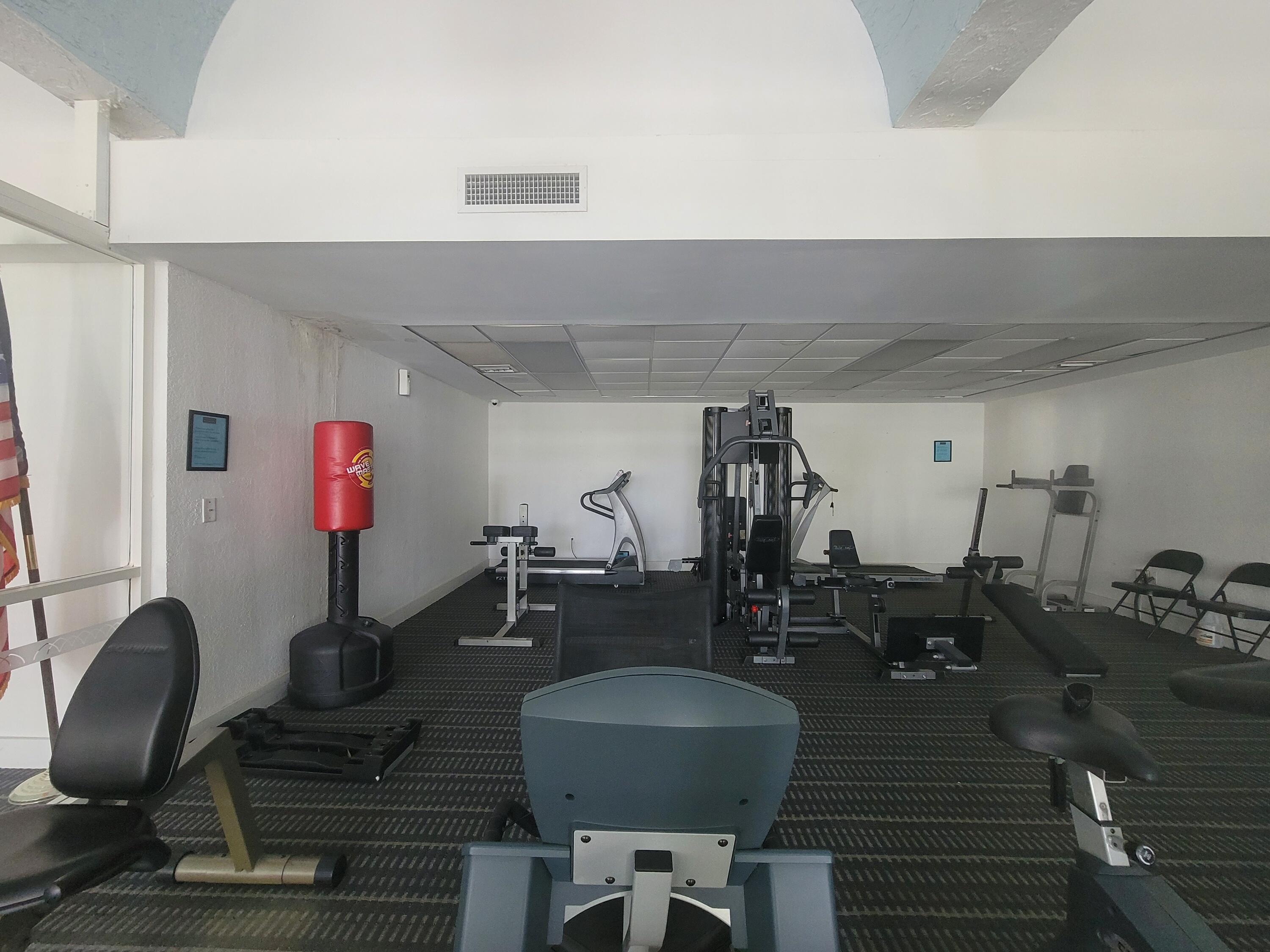 494 Northwest 165th Street, Unit 602 Miami, FL 33169 - Photo 33 of 34 20240301_125947_resized