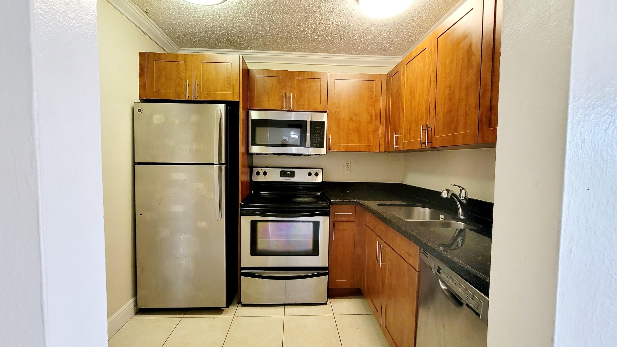 494 Northwest 165th Street, Unit 602 Miami, FL 33169 - Photo 8 of 34 20251209_103757_resized