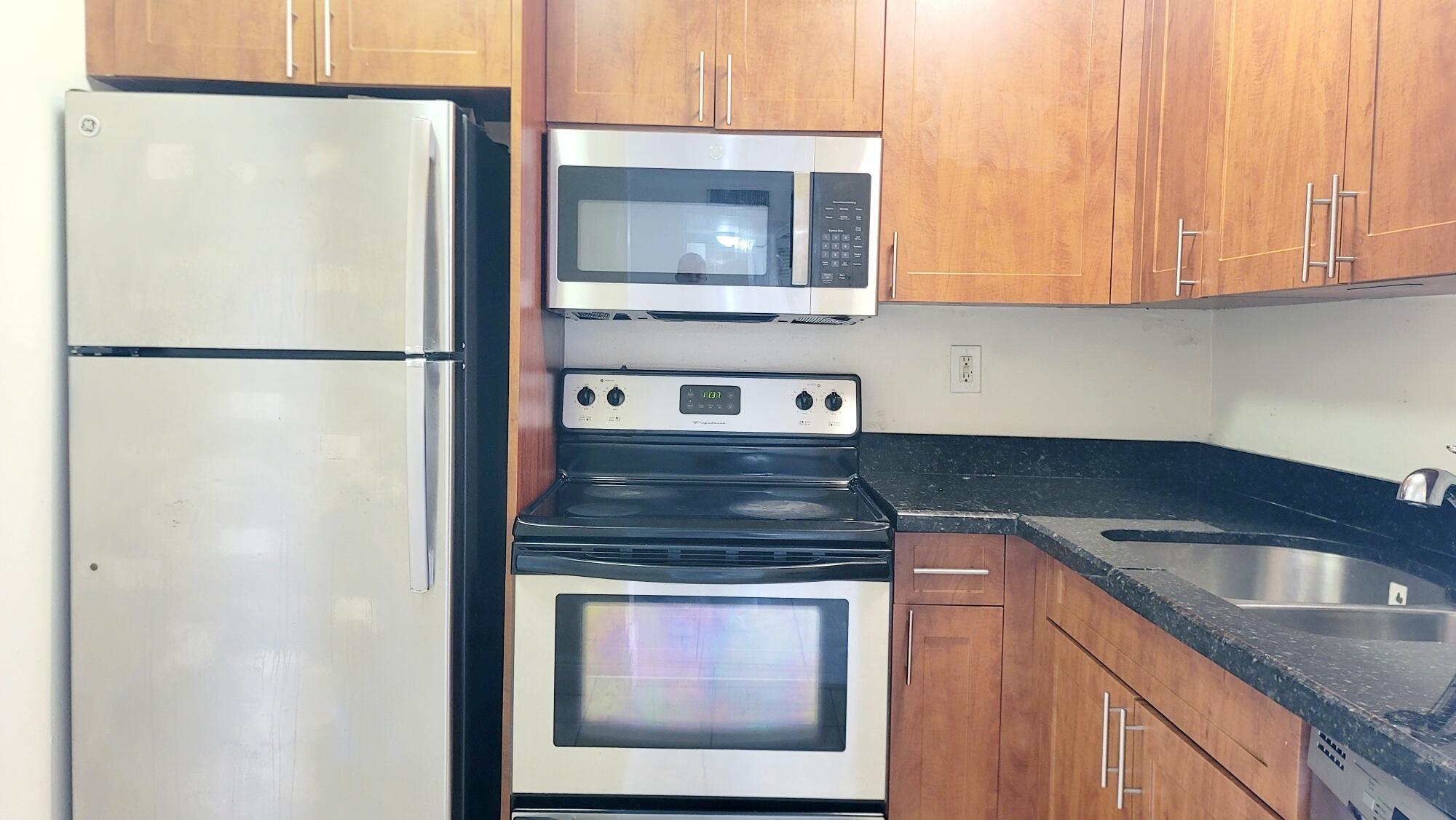 494 Northwest 165th Street, Unit 602 Miami, FL 33169 - Photo 9 of 34 20251209_103755_resized