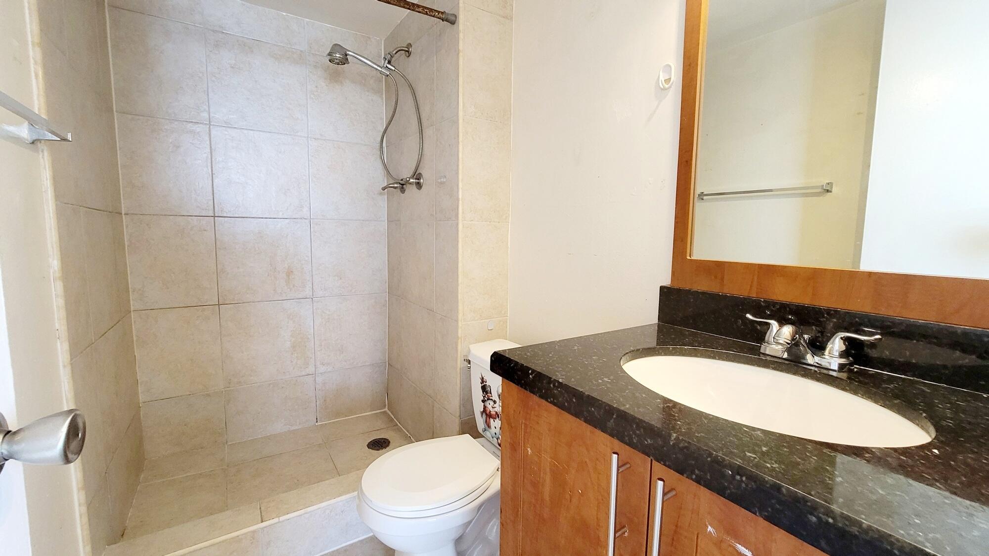 494 Northwest 165th Street, Unit 602 Miami, FL 33169 - Photo 10 of 34 20251209_104044_resized