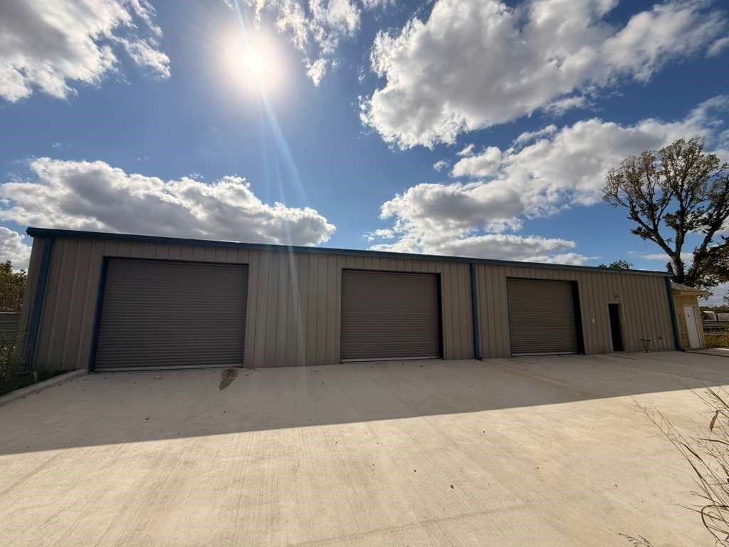 13018 Swingle Road Houston, TX 77047 - Photo 3 of 13