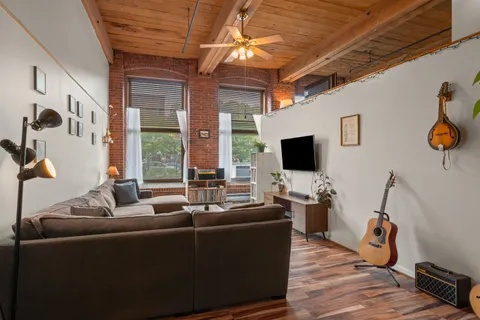 $387,000 | 125 Main Street, Unit 39, Newmarket, NH 03857