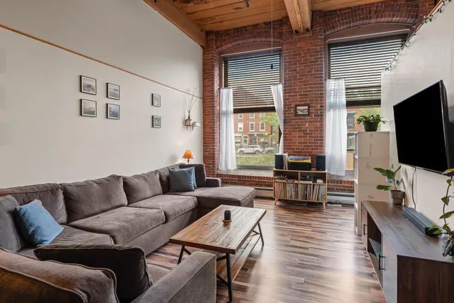 $387,000 | 125 Main Street, Unit 39, Newmarket, NH 03857