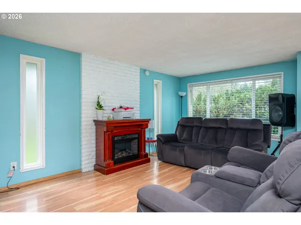 $415,000 | 2022 Southeast 143rd Avenue, Portland, OR 97233