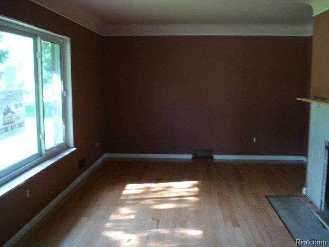 189 Rochdale Drive South Rochester, MI 48309 - Photo 10 of 11 189 Rochdale (10)