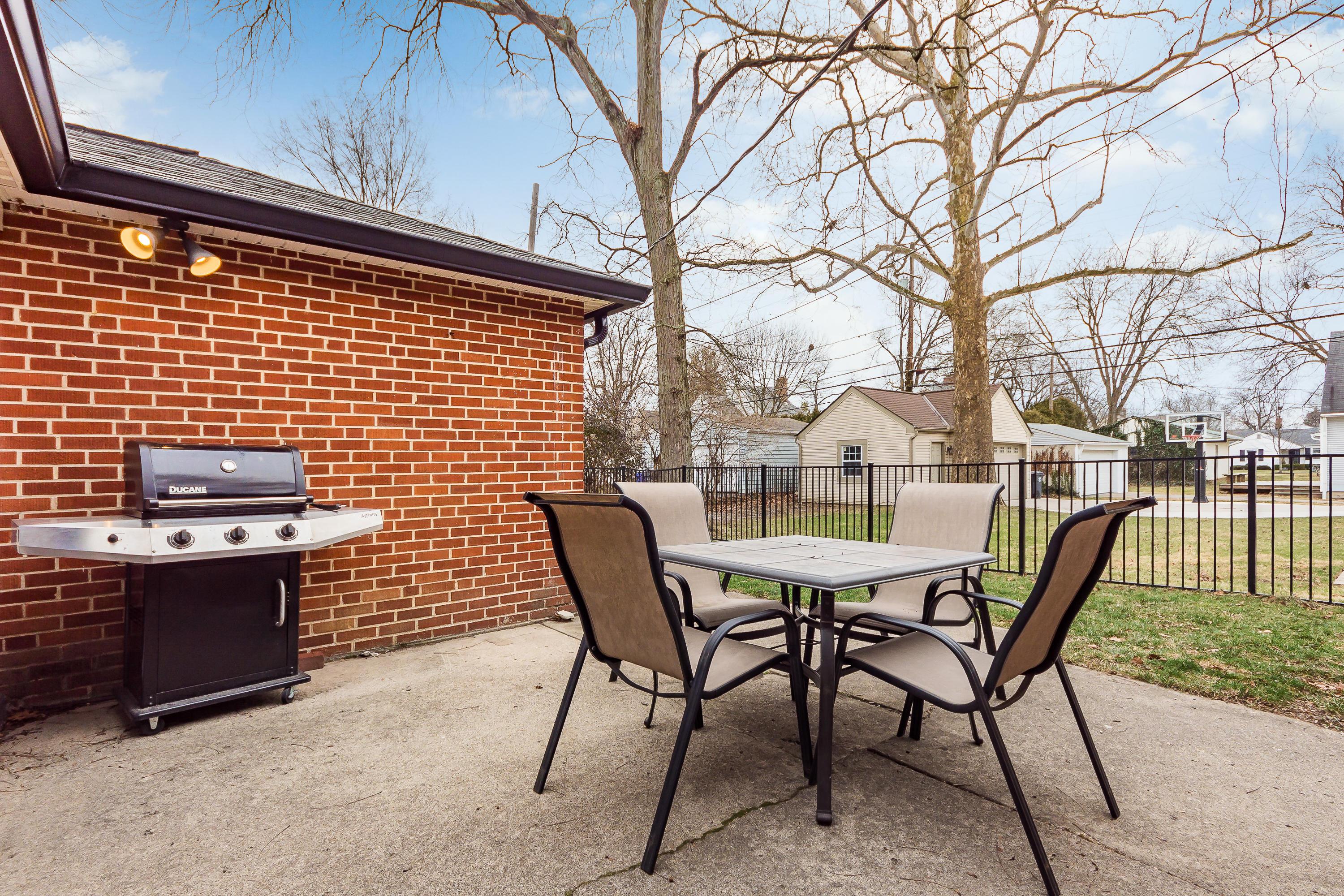 2928 Mountview Road Columbus, OH 43221 - Photo 34 of 42