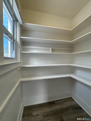 $2,350 | 44 Sinawoy Road, Greenwich, CT 06807