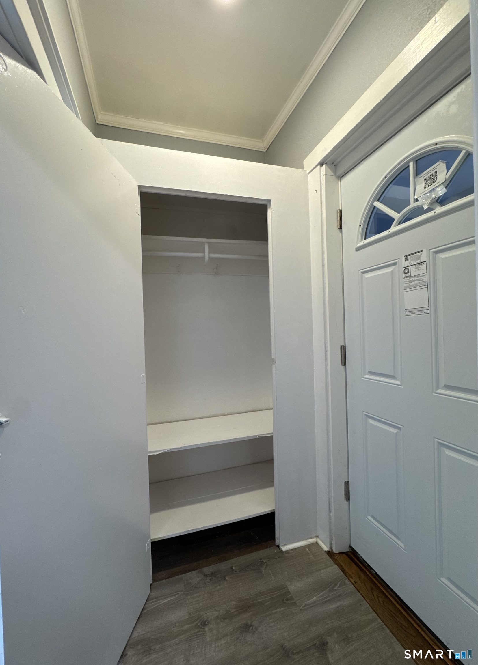 44 Sinawoy Road Greenwich, CT 06807 - Photo 9 of 12