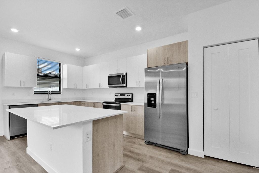 711 Del Vista Road Pompano Beach, FL 33069 - Photo 19 of 28