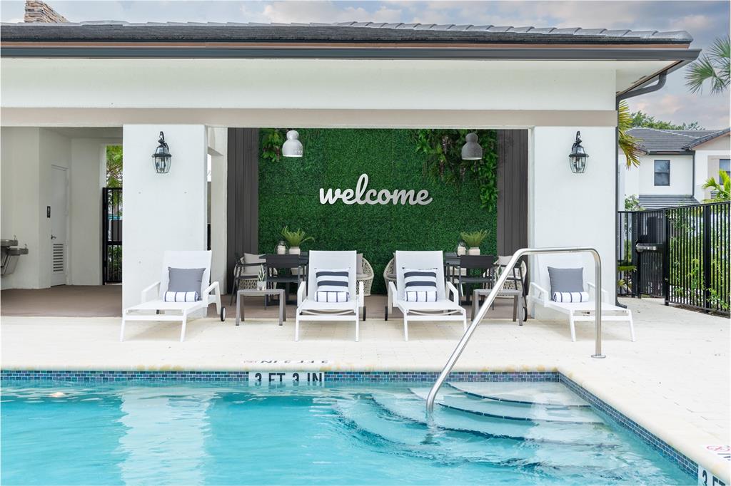 711 Del Vista Road Pompano Beach, FL 33069 - Photo 4 of 28