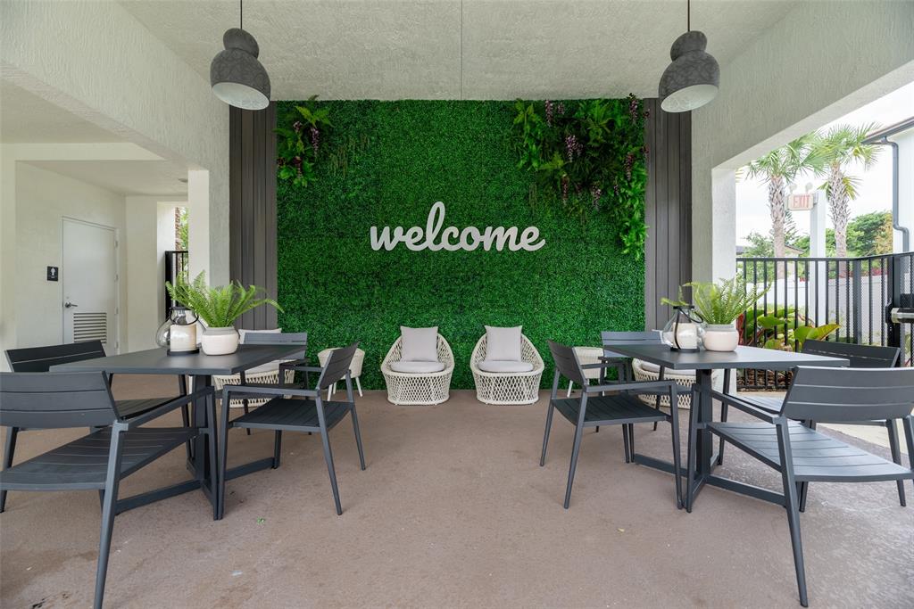 711 Del Vista Road Pompano Beach, FL 33069 - Photo 6 of 28