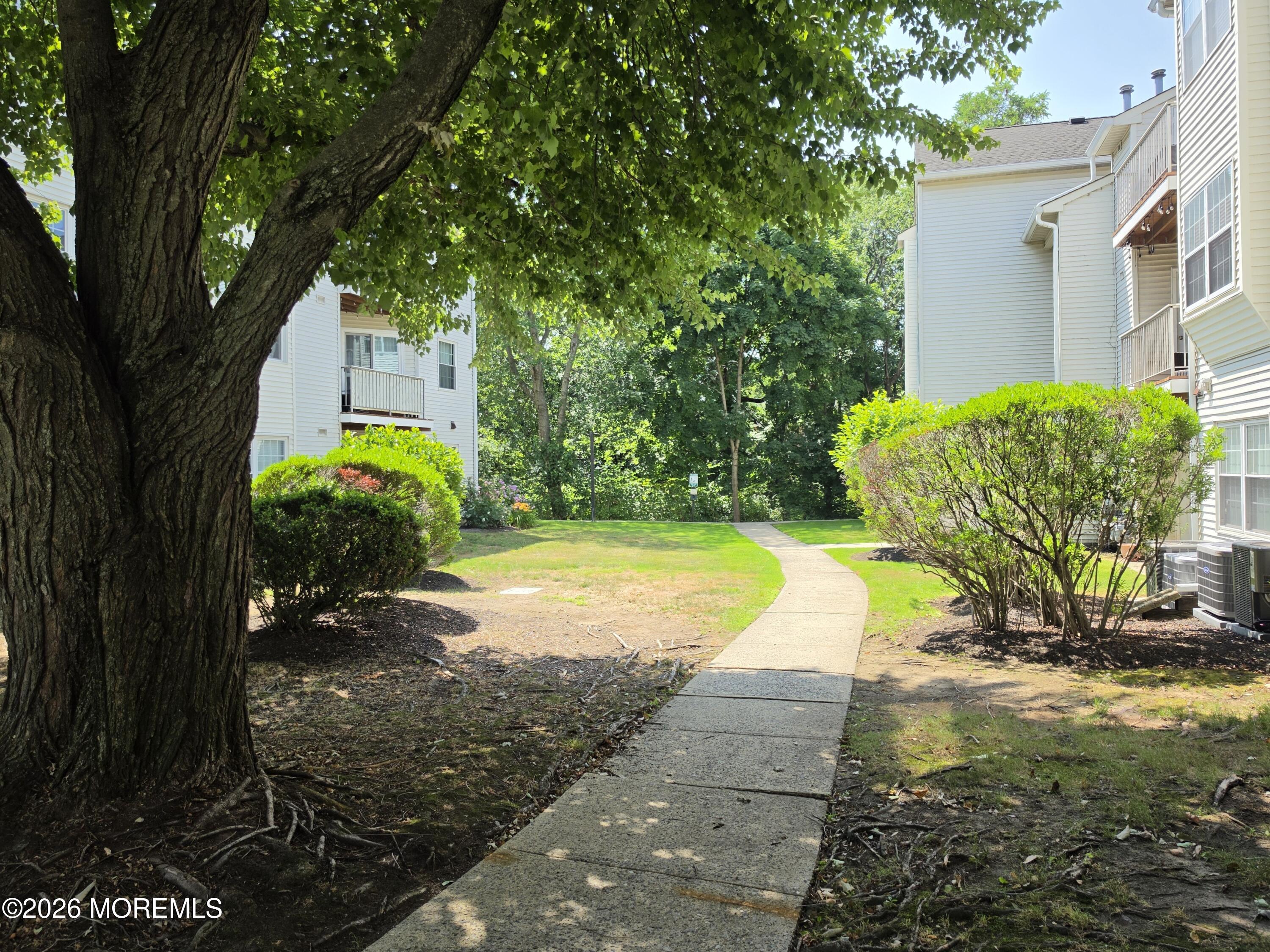 231 Atlantic Street, Unit 30 Keyport, NJ 07735 - Photo 19 of 30 19 walkway 2