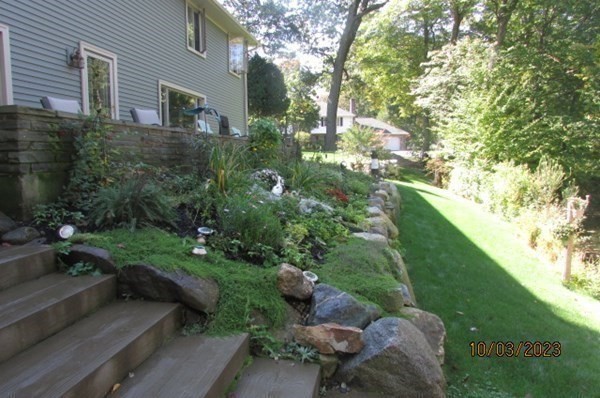 174 Edgewater Road Agawam, MA 01001 - Photo 11 of 36 Gallery Image 11