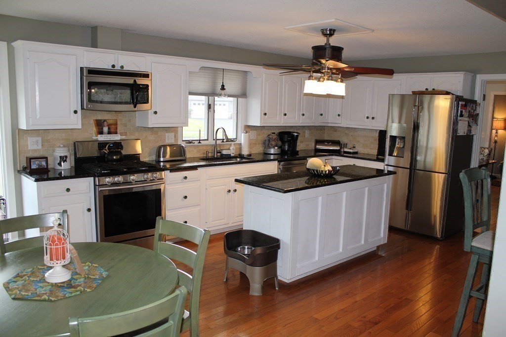 174 Edgewater Road Agawam, MA 01001 - Photo 14 of 36 Gallery Image 14