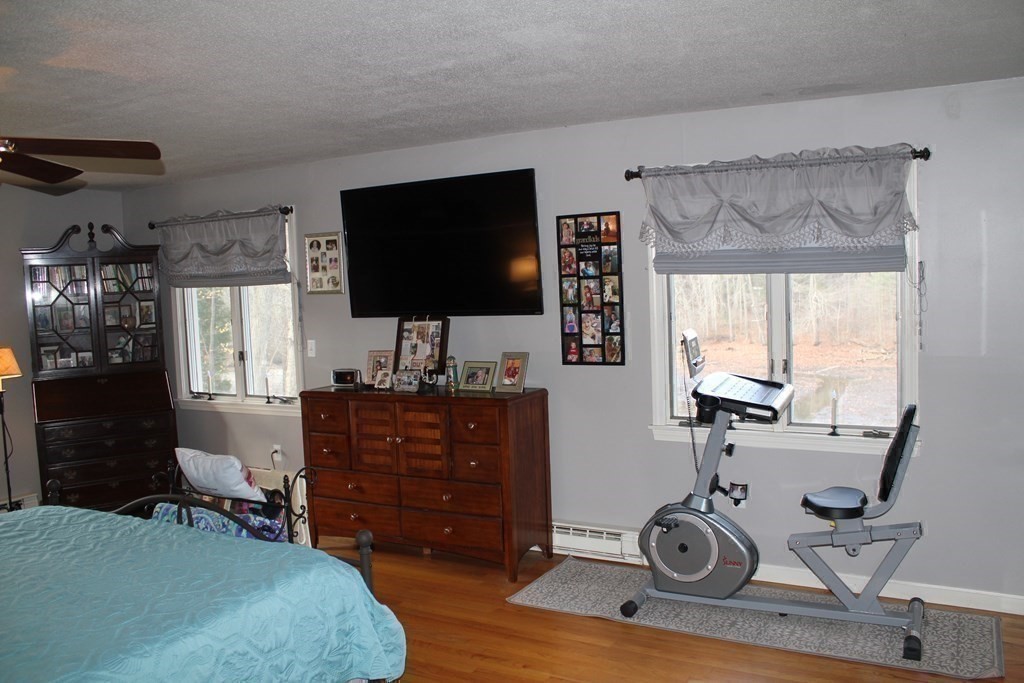 174 Edgewater Road Agawam, MA 01001 - Photo 25 of 36 Gallery Image 25