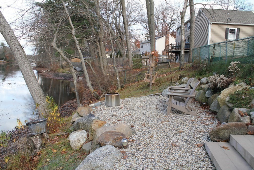 174 Edgewater Road Agawam, MA 01001 - Photo 8 of 36 Gallery Image 8