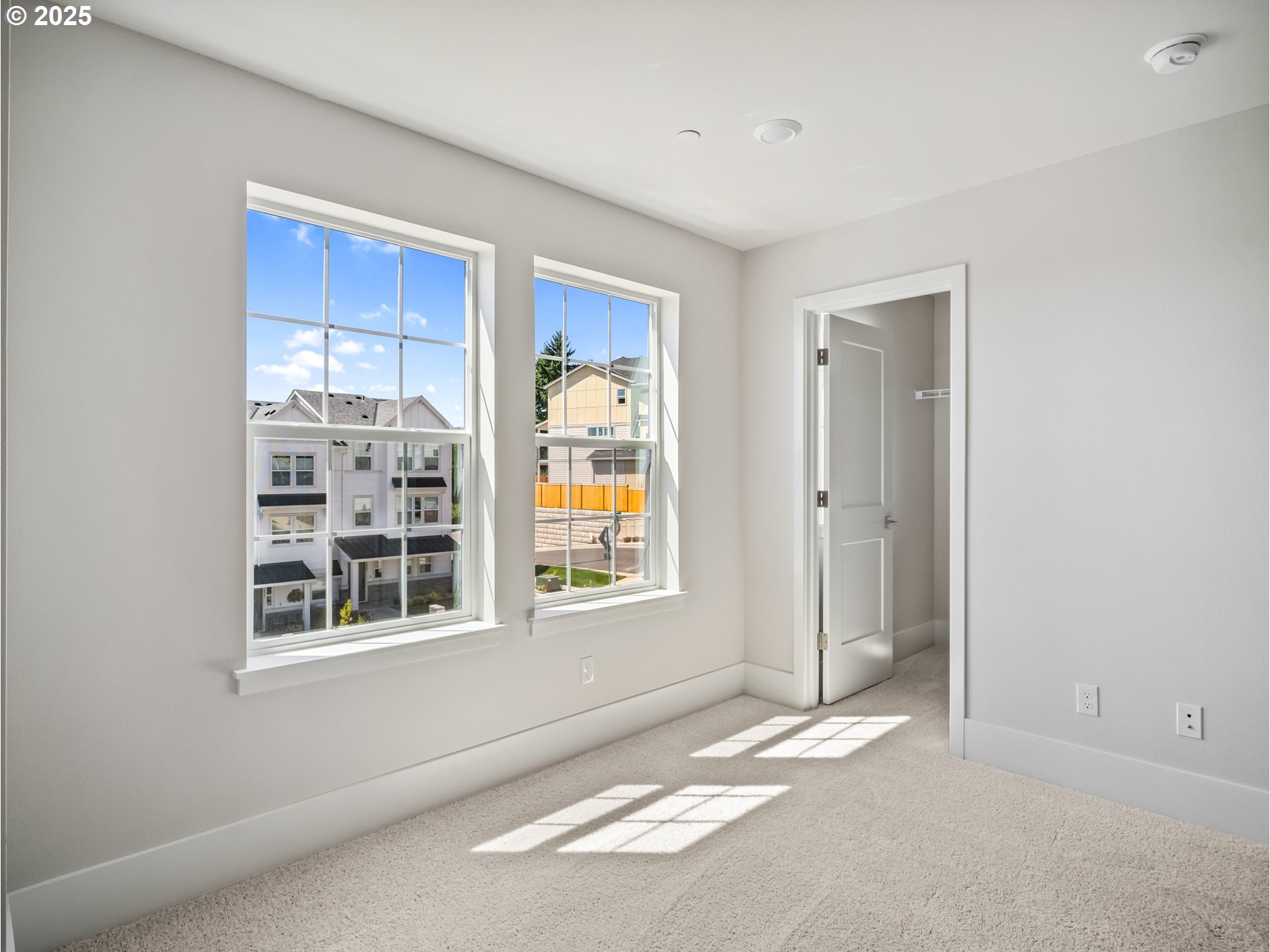 11950 Southwest 176th Drive Beaverton, OR 97007 - Photo 11 of 20 a view of an empty room with a window