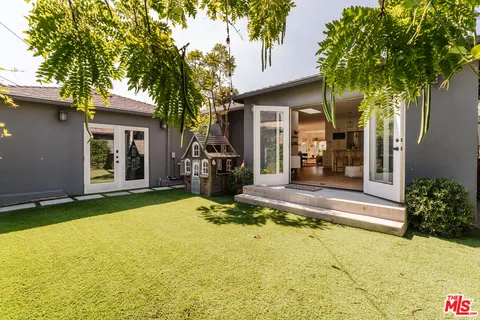 $1,995,000 | 5116 Pickford Way, Culver City, CA 90230