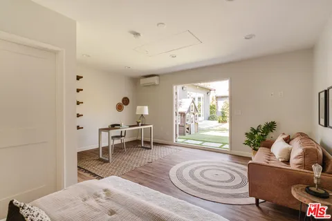 $1,995,000 | 5116 Pickford Way, Culver City, CA 90230