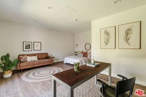 $1,995,000 | 5116 Pickford Way, Culver City, CA 90230