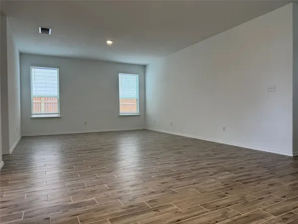 $2,400 | 237 Singing Dove Way, Liberty Hill, TX 78642