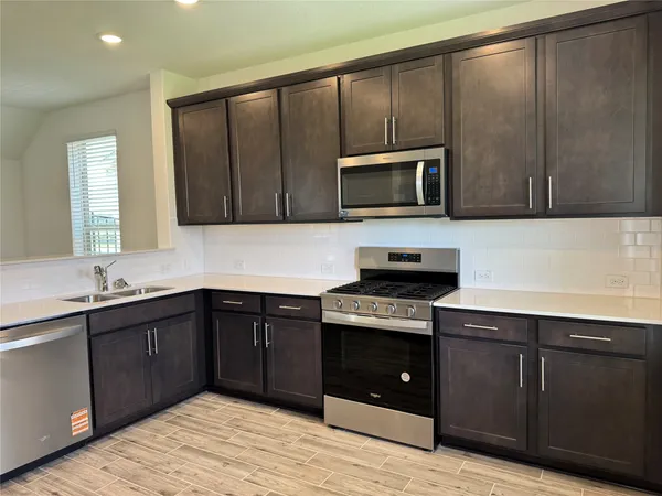 $2,400 | 237 Singing Dove Way, Liberty Hill, TX 78642