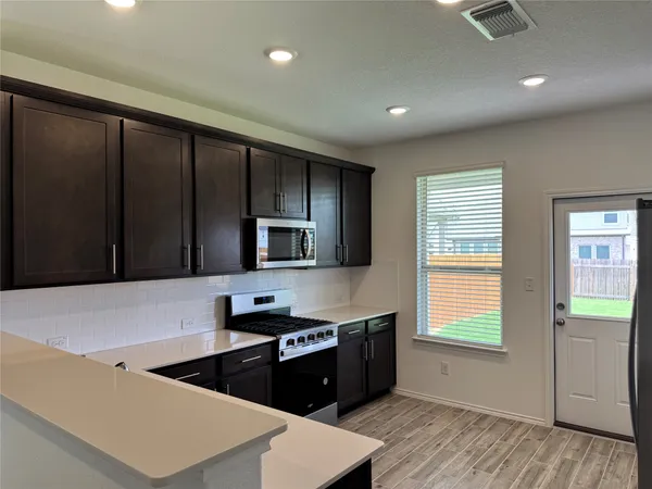 $2,400 | 237 Singing Dove Way, Liberty Hill, TX 78642