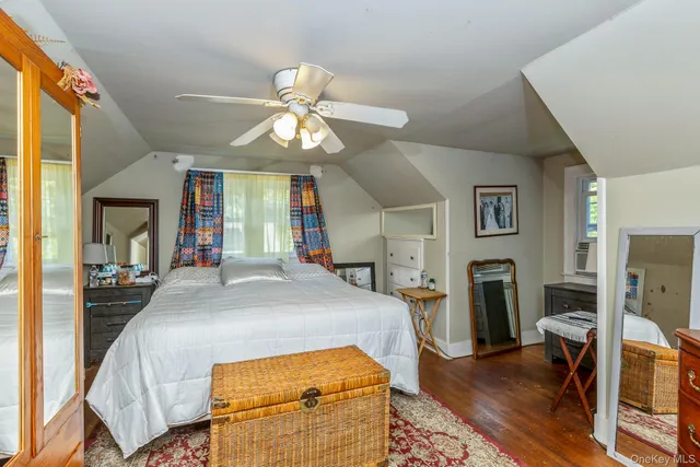 $849,000 | 5660 Sound Avenue, Mattituck, NY 11952