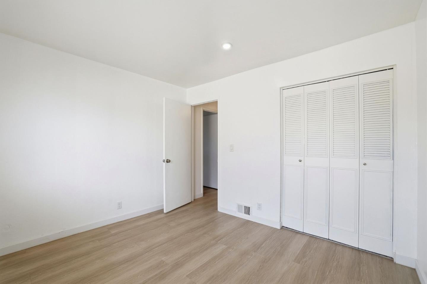 861 Wyman Way, Unit 2 San Jose, CA 95133 - Photo 19 of 33