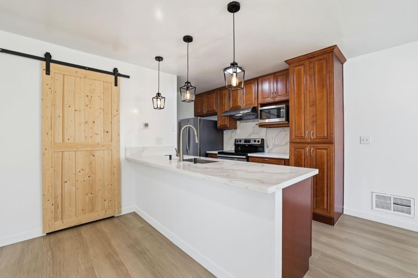 861 Wyman Way, Unit 2 San Jose, CA 95133 - Photo 7 of 33