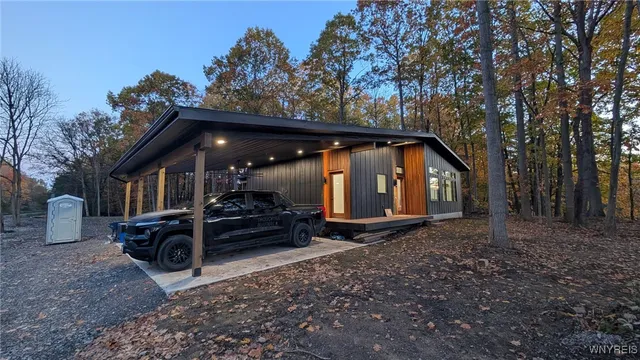 $1,100,000 | 1221 Rice Road, Elma, NY 14059