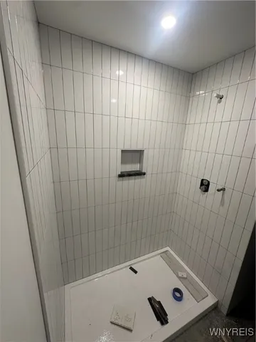 $1,100,000 | 1221 Rice Road, Elma, NY 14059