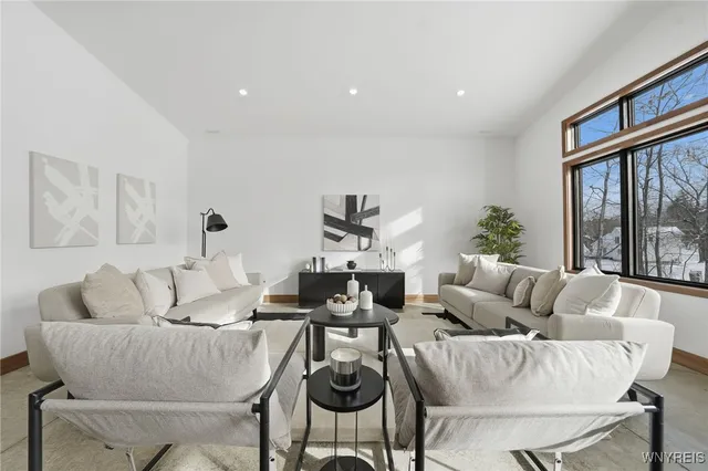 $950,000 | 1221 Rice Road, Elma, NY 14059