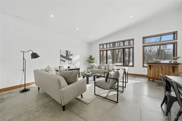 $950,000 | 1221 Rice Road, Elma, NY 14059