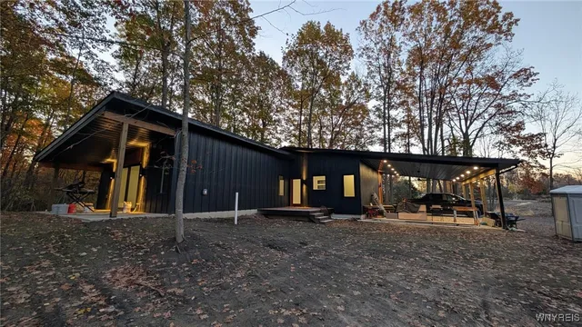 $1,100,000 | 1221 Rice Road, Elma, NY 14059