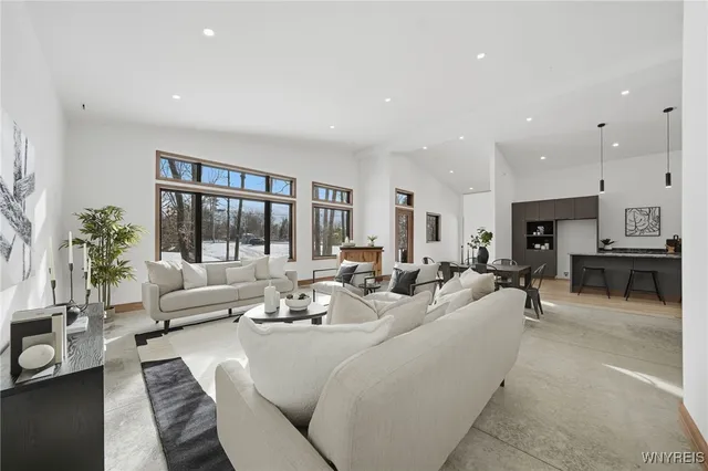 $950,000 | 1221 Rice Road, Elma, NY 14059